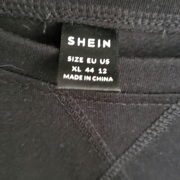 Tshirt top - Picture 2 of 2